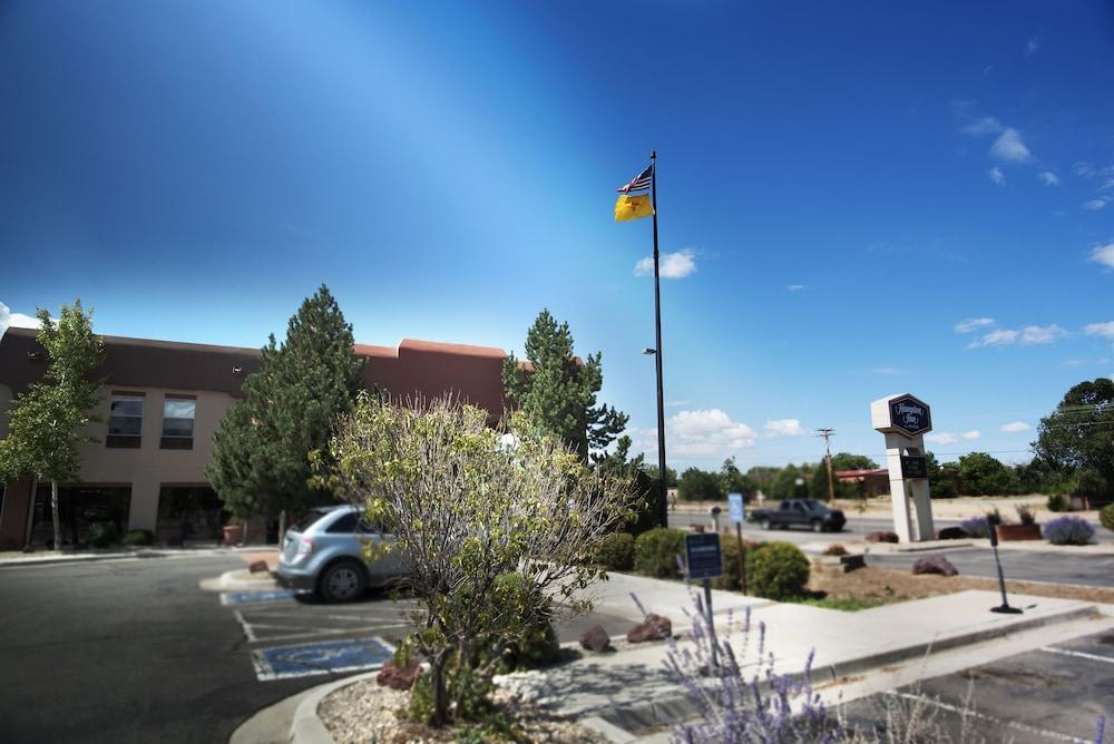 Hampton Inn Taos Exterior photo