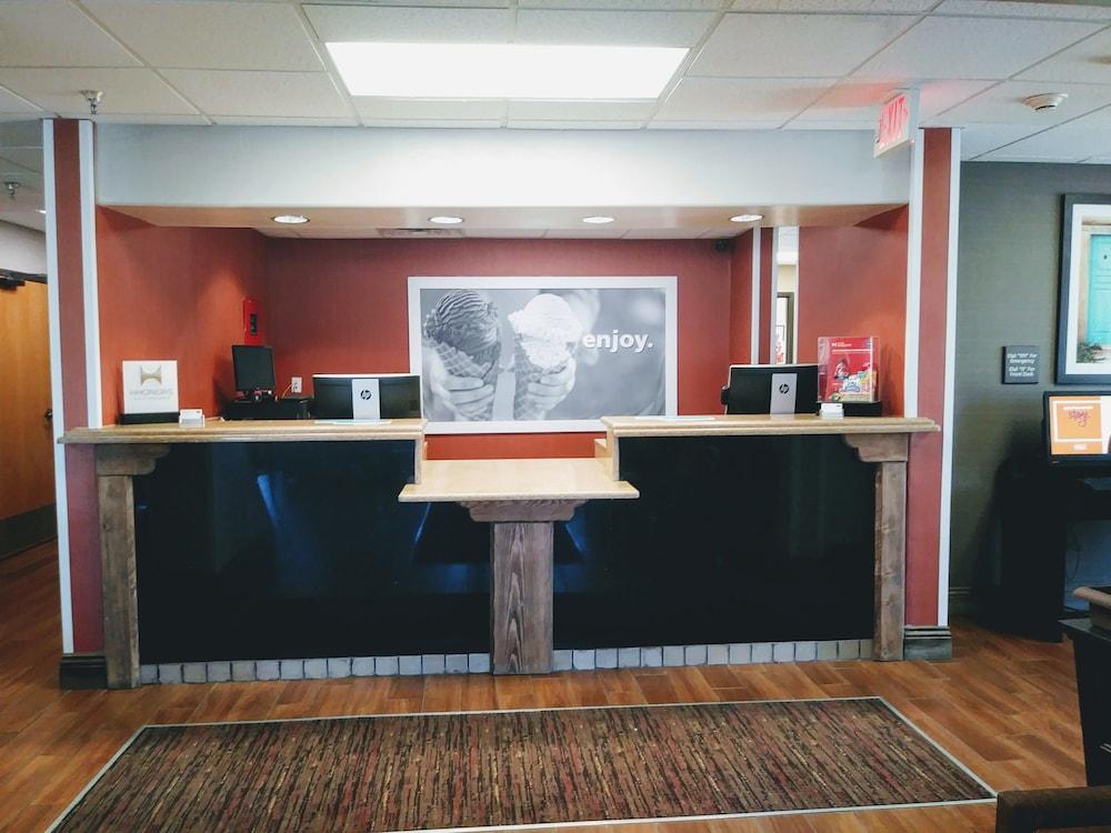 Hampton Inn Taos Exterior photo
